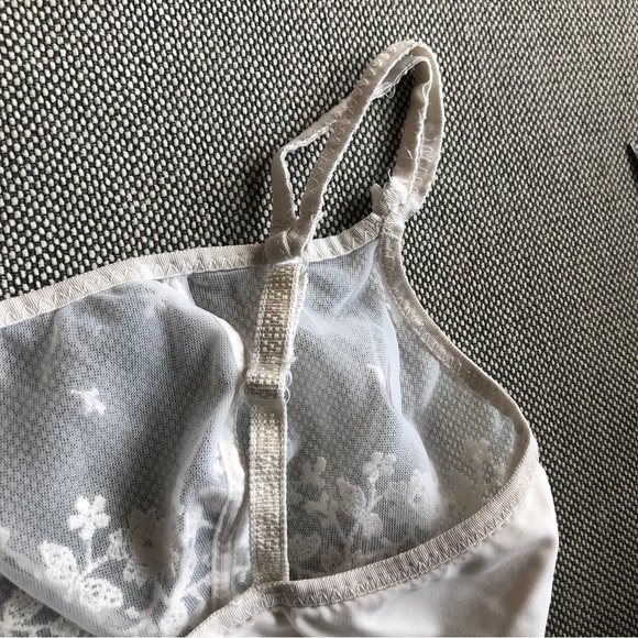 (259) Vintage Lace Bralette/Bandeau - Picture 5 of 10